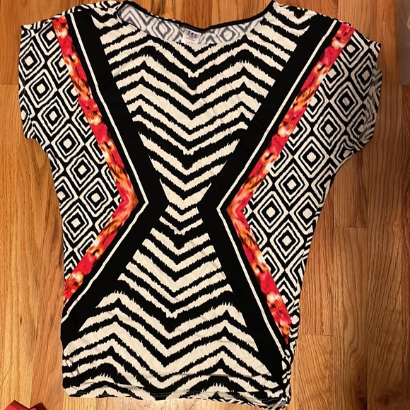 Carmen Marc Valvo onepiece bathing suit size medium and matching coverup/shirt. - Picture 6 of 8